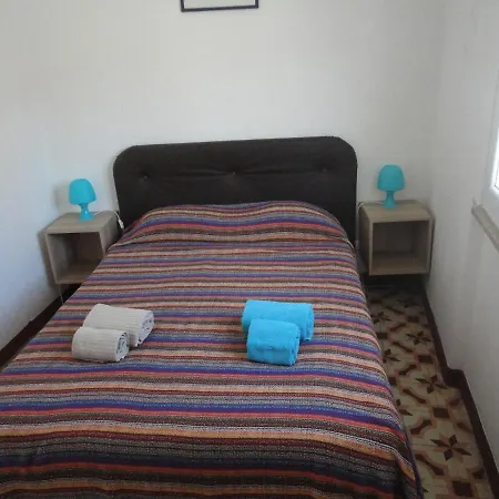 Sea House Homestay *